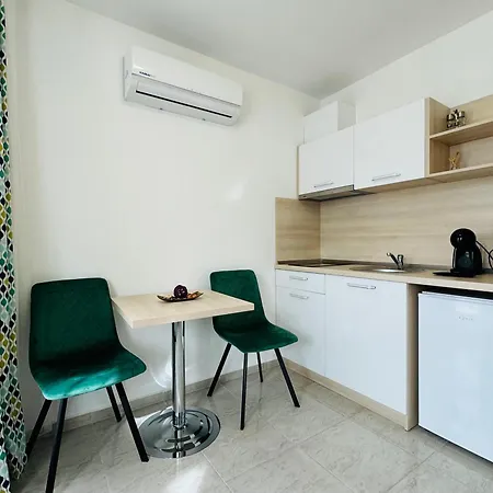 Horizon 27 'в' Апартамент *